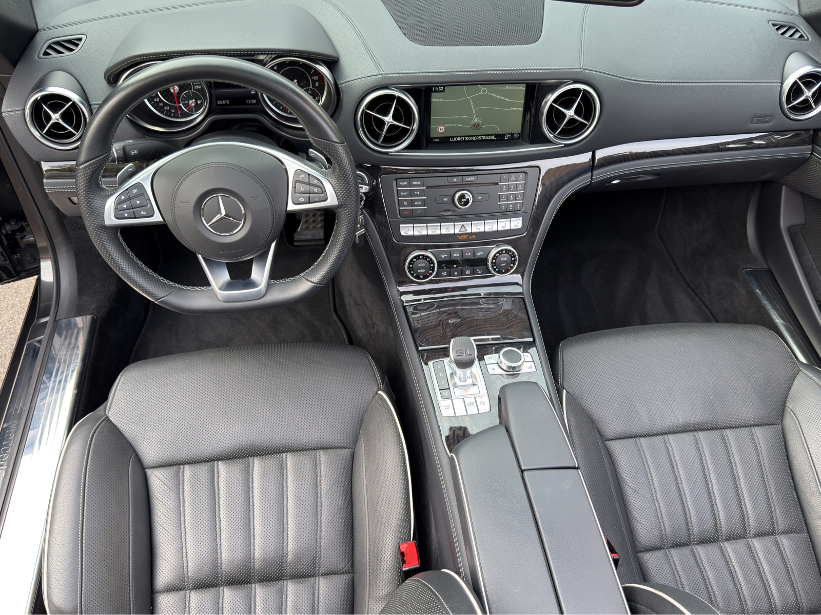 MERCEDES-BENZ SL 400 9G-Tronic-image-12