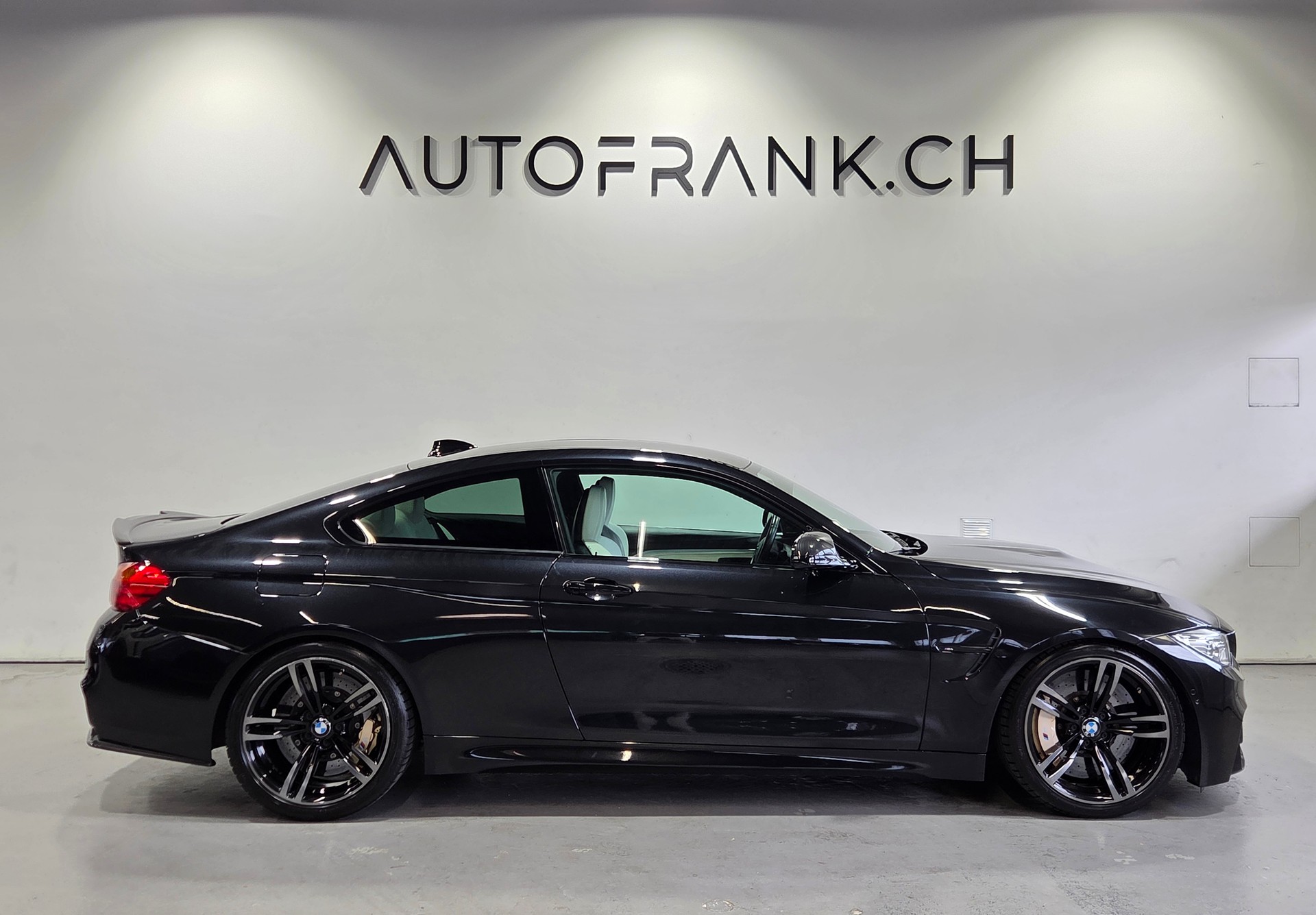 BMW M4 Coupé-image-14