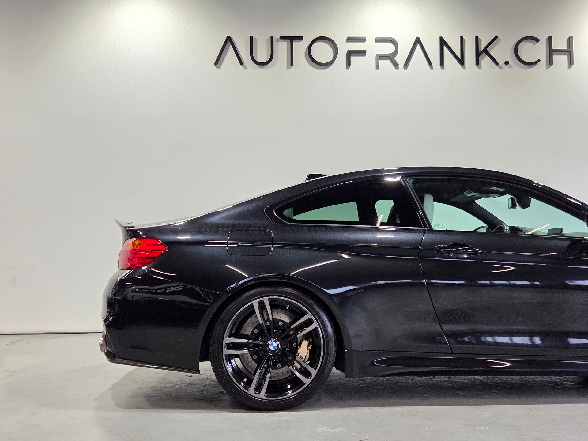 BMW M4 Coupé-image-15