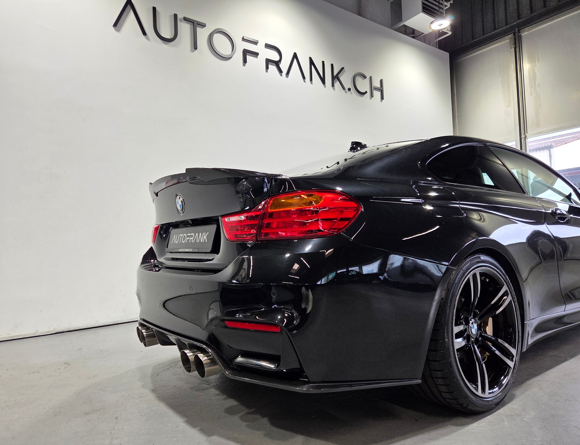 BMW M4 Coupé-image-18