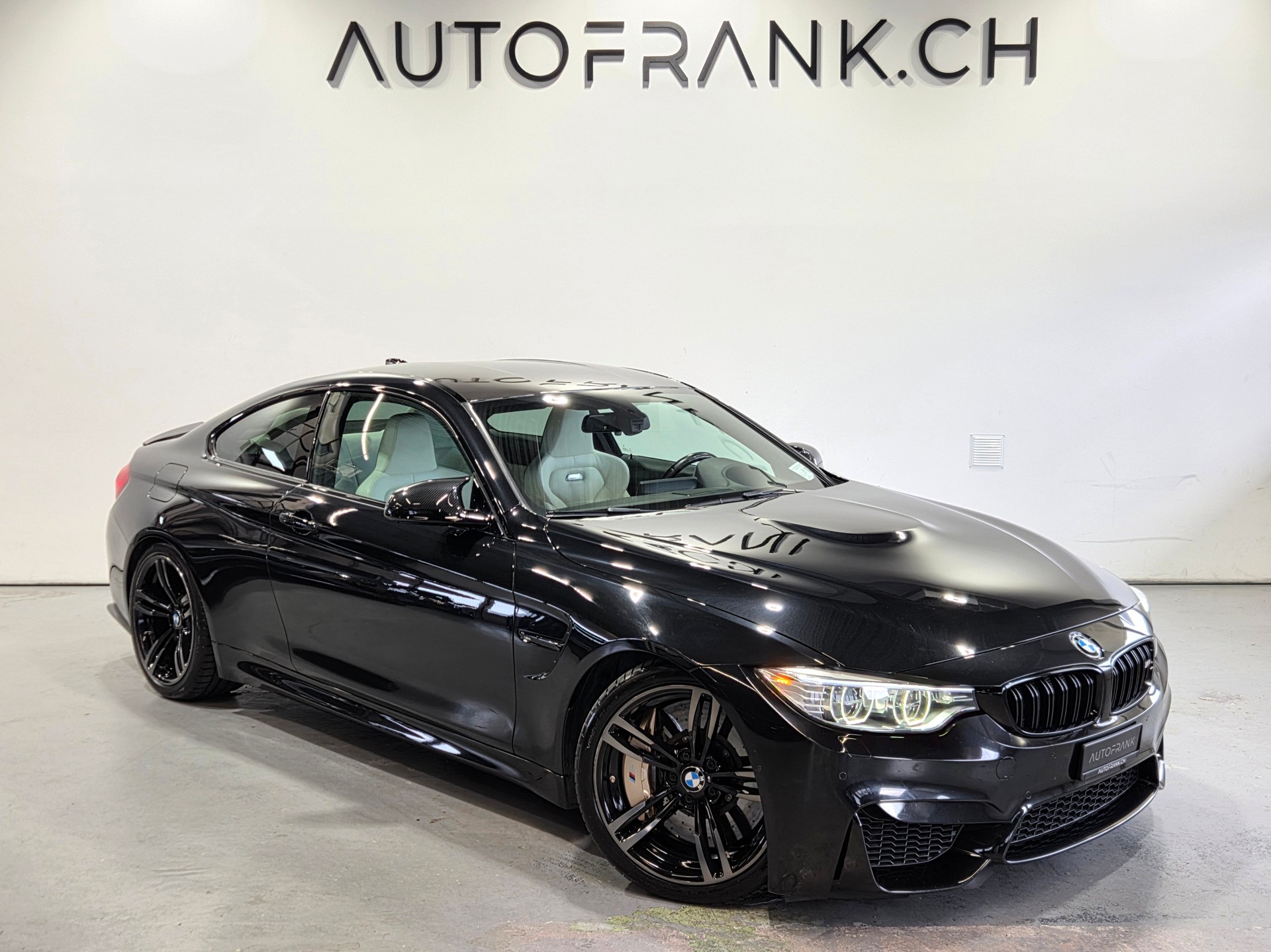 BMW M4 Coupé-image-1