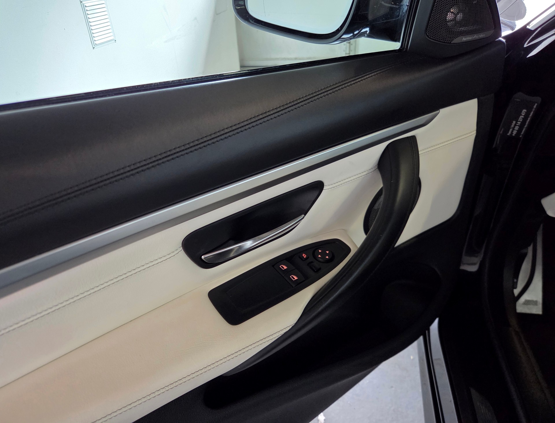 BMW M4 Coupé-image-12