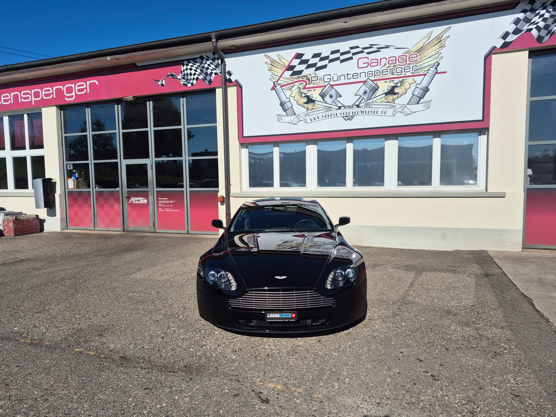 ASTON MARTIN V8 Vantage 4.3 Sportshift-image-9