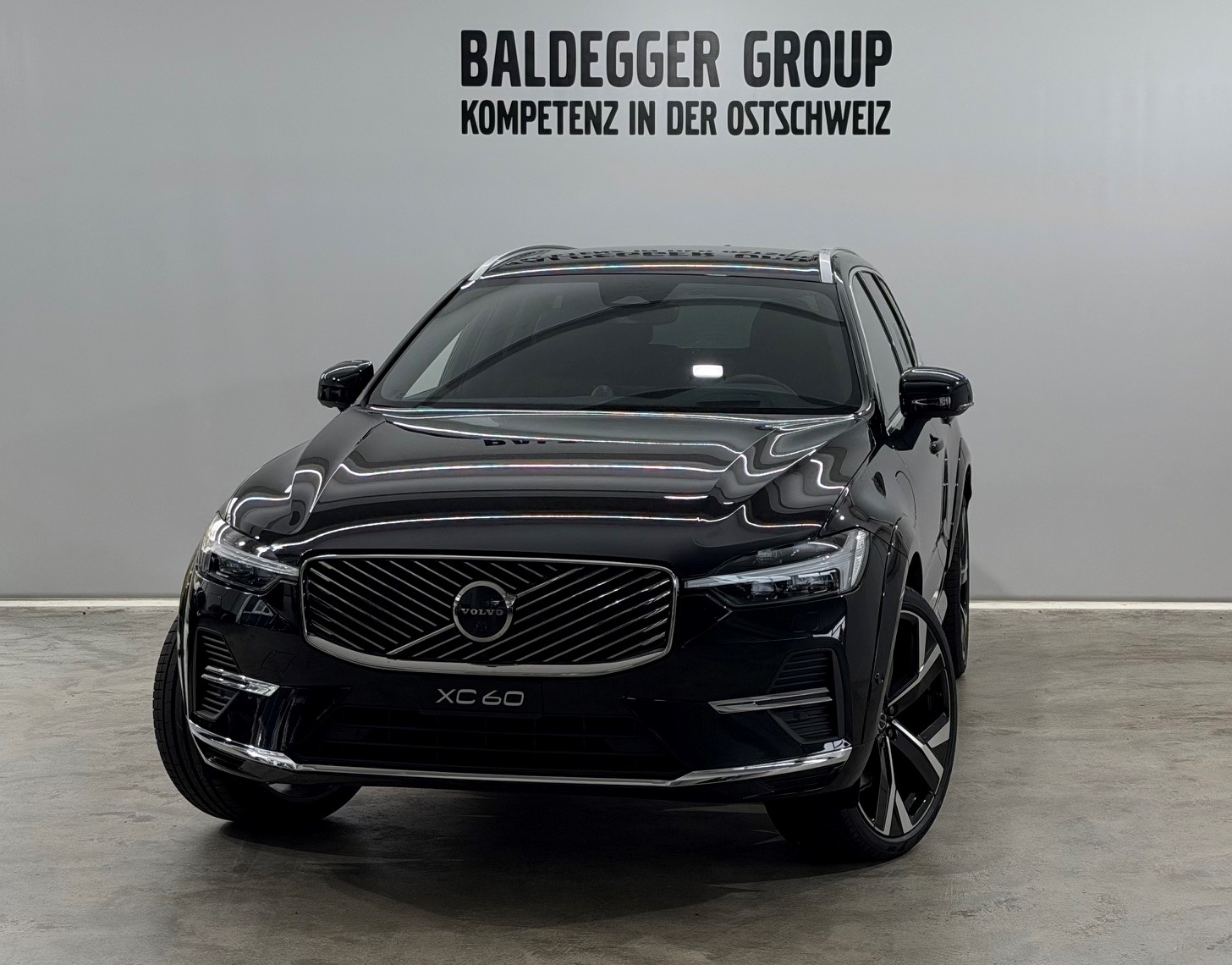 VOLVO XC60 2.0 T8 TE Ultra Bright (SUV / Geländewagen)