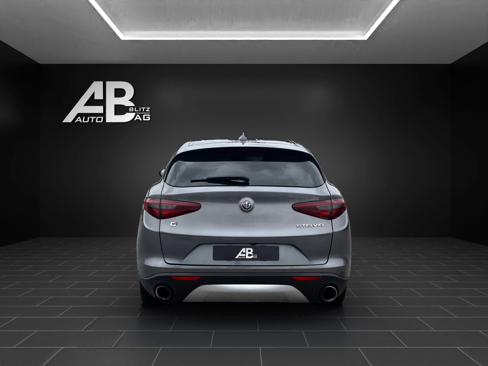 ALFA ROMEO Stelvio 2.0 Super Q4 Automatic-image-3