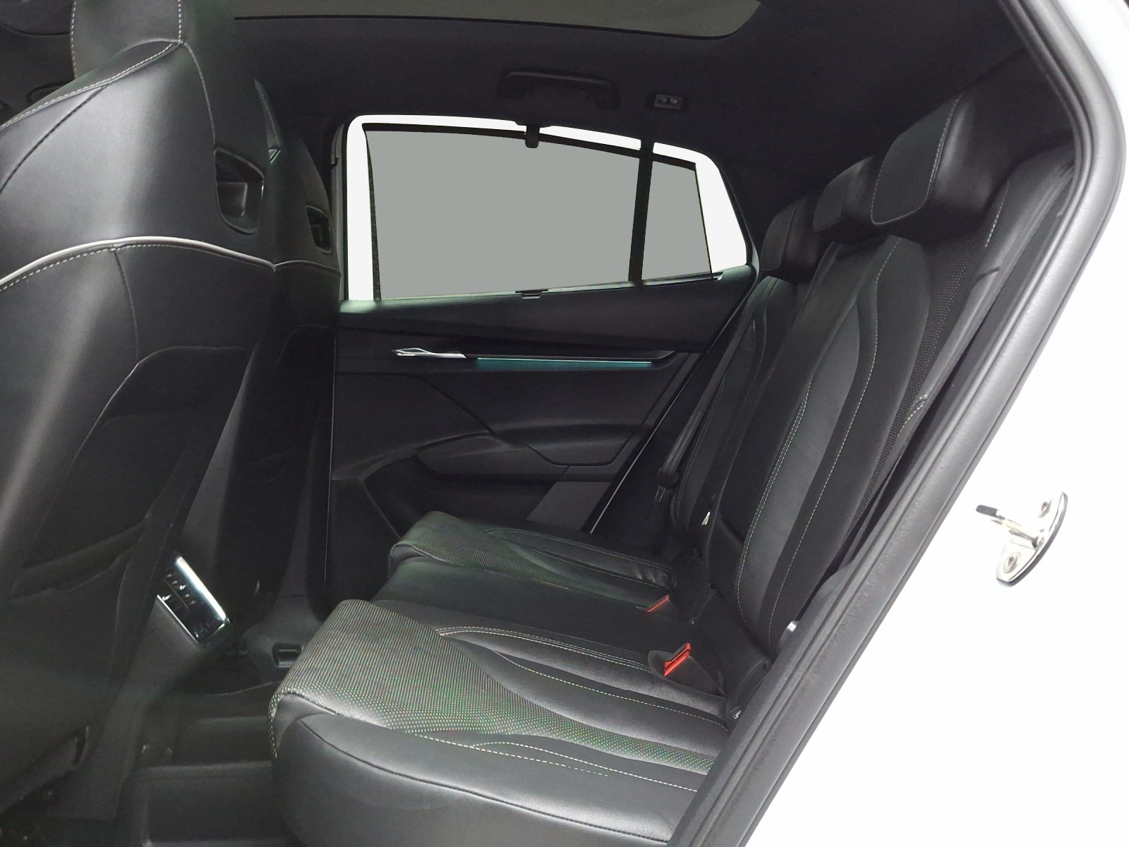 SKODA Enyaq Coupé RS iV 80 4x4-image-11