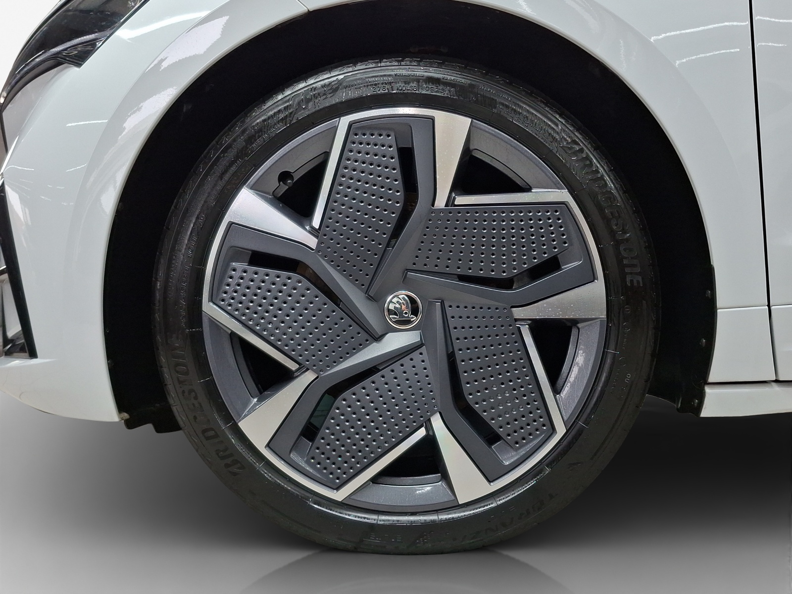 SKODA Enyaq Coupé RS iV 80 4x4-image-14