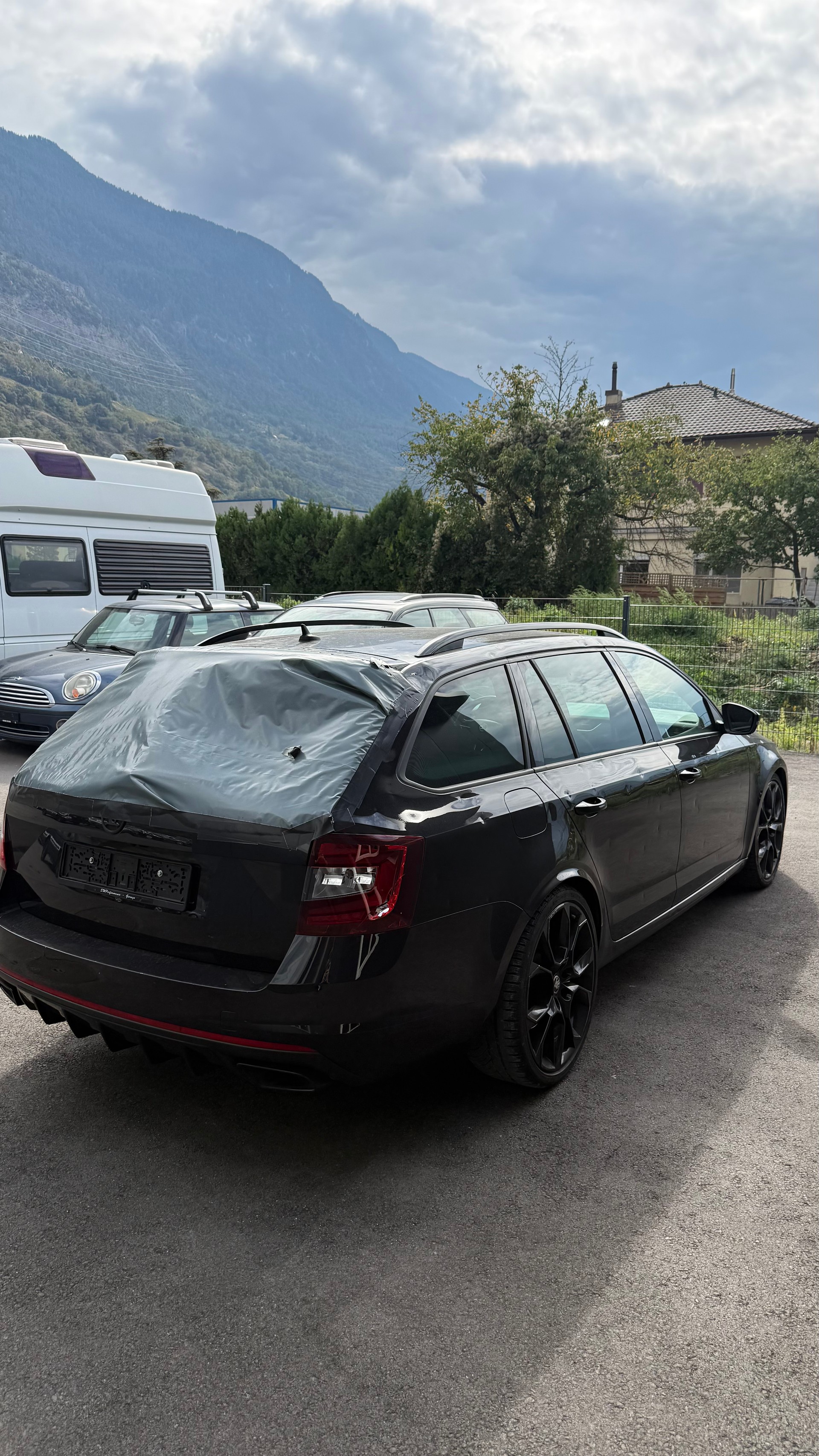SKODA Octavia Combi 2.0 TSI RS DSG-image-3