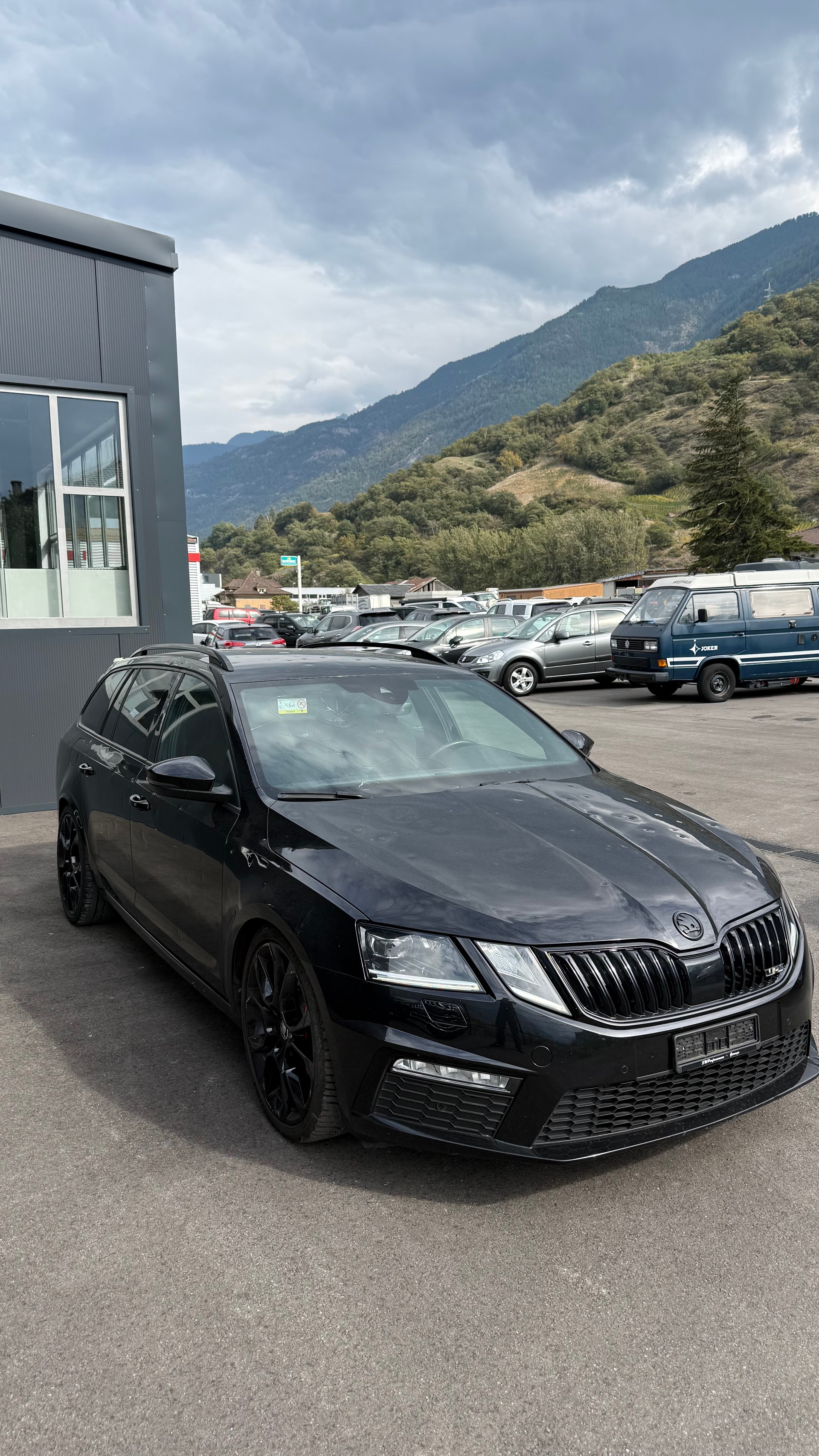SKODA Octavia Combi 2.0 TSI RS DSG-image-2