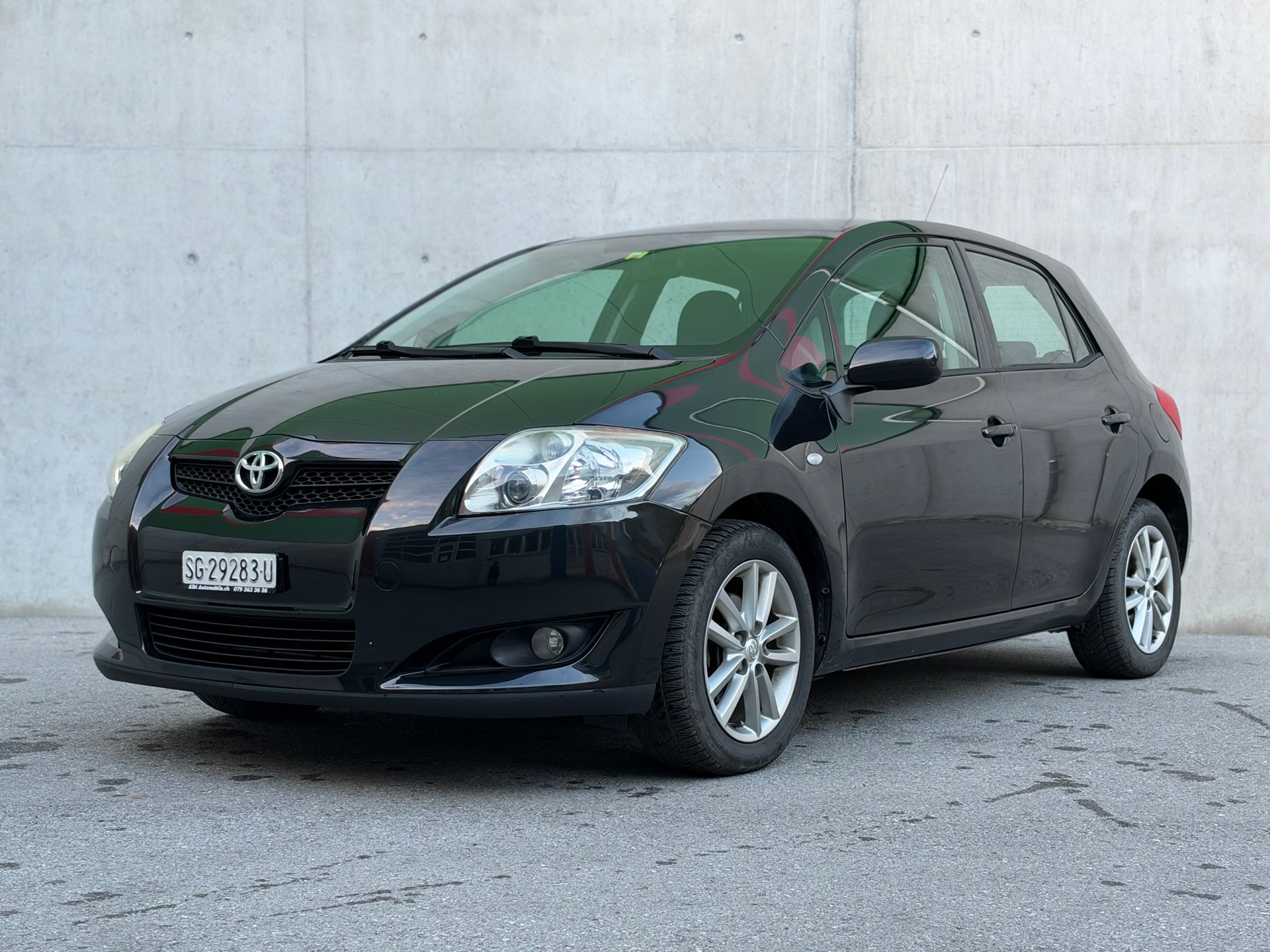 TOYOTA Auris 1.6 Linea Luna