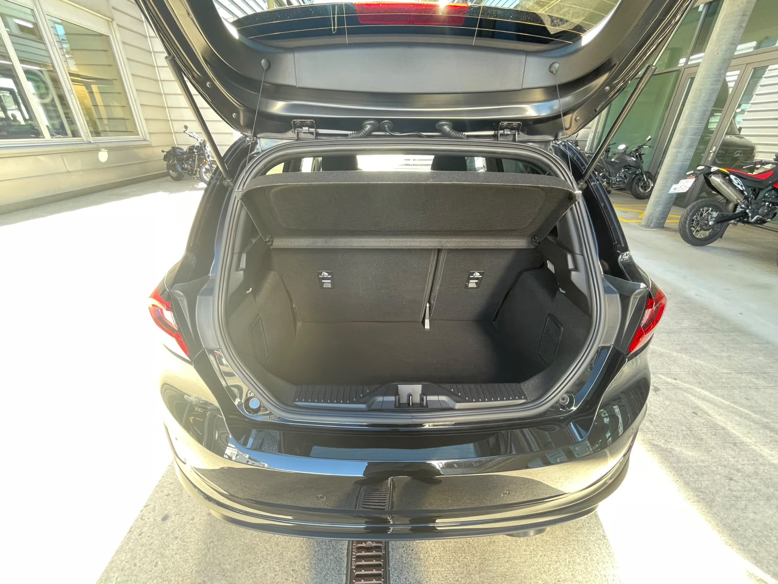 FORD Fiesta 1.0 SCTi MHEV ST Line X Automat-image-20
