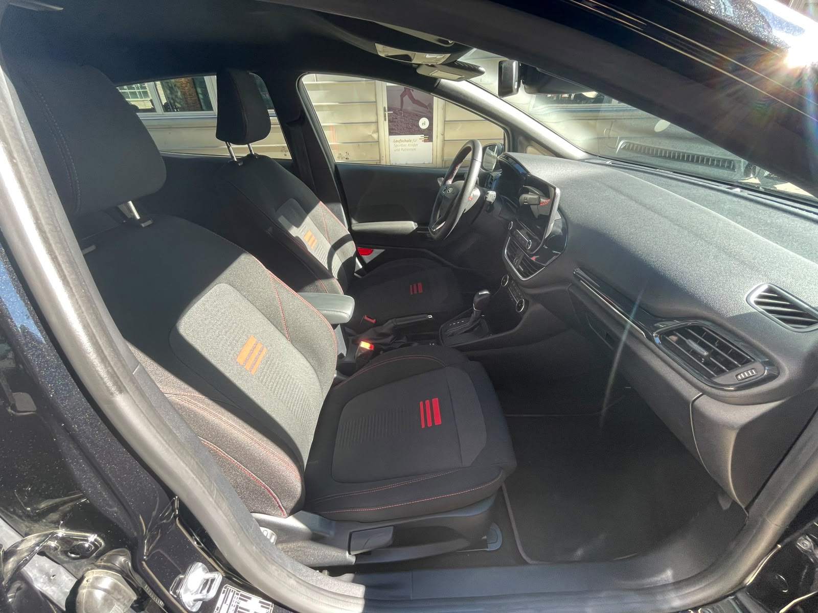 FORD Fiesta 1.0 SCTi MHEV ST Line X Automat-image-18