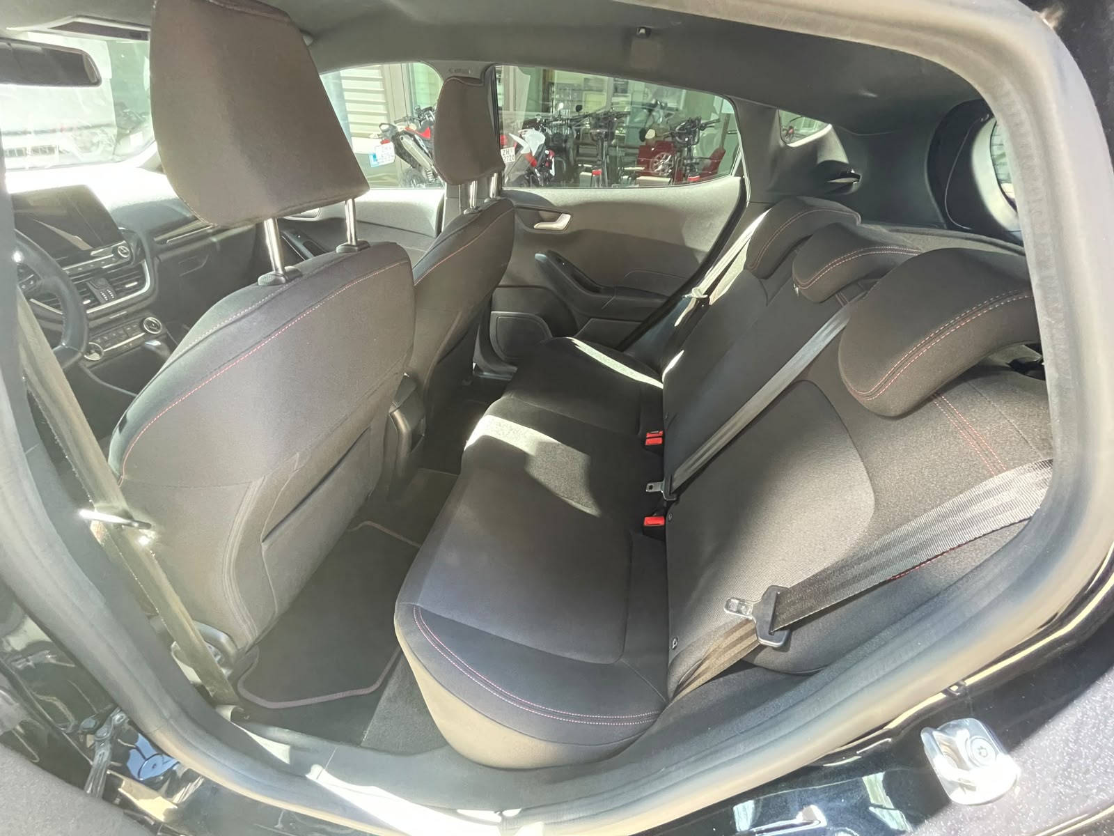 FORD Fiesta 1.0 SCTi MHEV ST Line X Automat-image-17