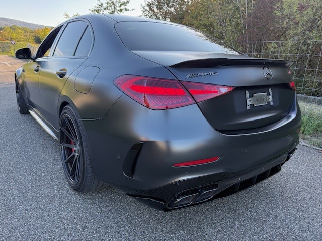 MERCEDES-BENZ C 63 S AMG T E Performance 4 Matic Executive Edition CH-Fahrzeug – 1. Hand – Vollausstattung-image-12