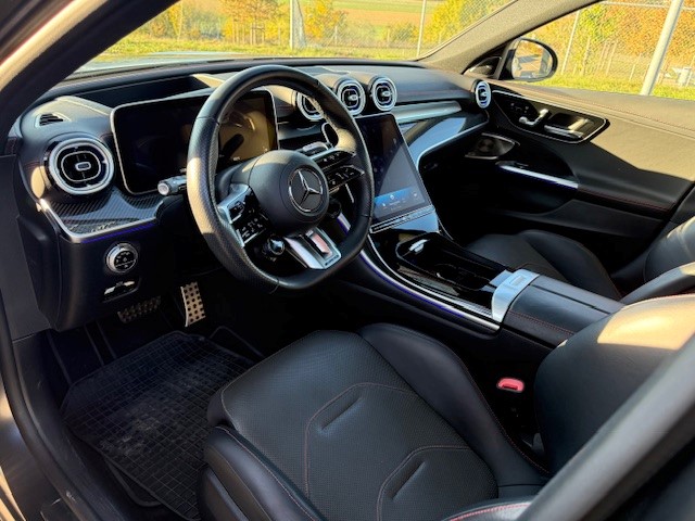 MERCEDES-BENZ C 63 S AMG T E Performance 4 Matic Executive Edition CH-Fahrzeug – 1. Hand – Vollausstattung-image-3