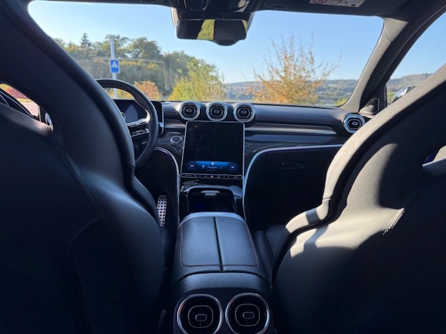 MERCEDES-BENZ C 63 S AMG T E Performance 4 Matic Executive Edition CH-Fahrzeug – 1. Hand – Vollausstattung-image-4