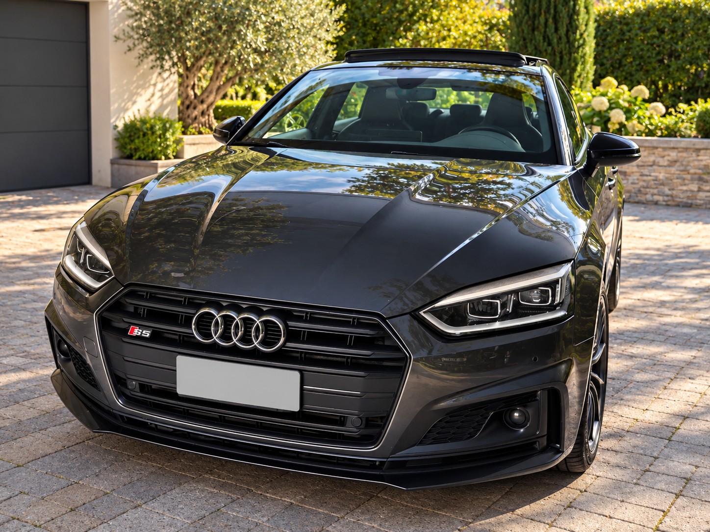 Car photo