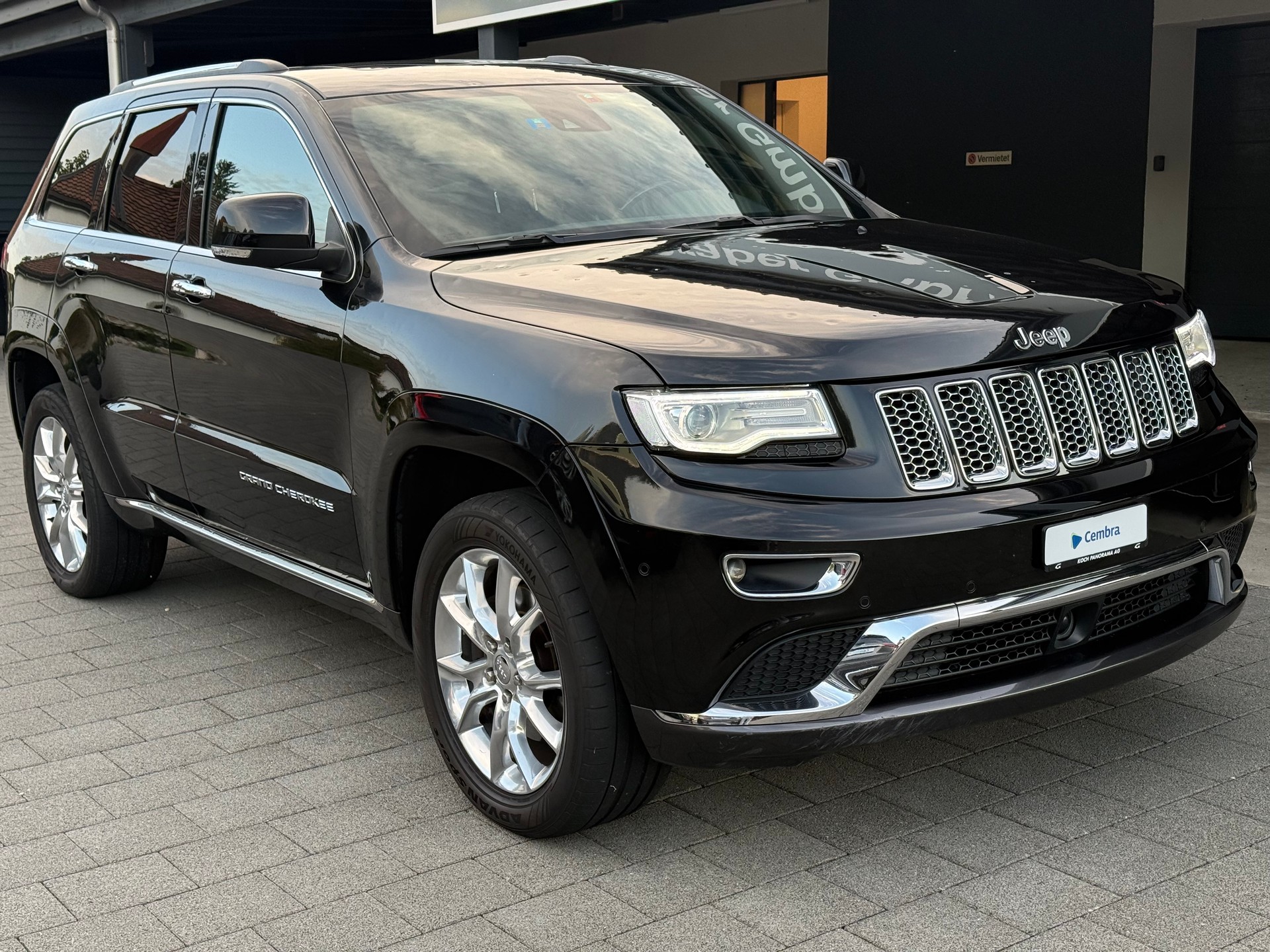 JEEP Grand Cherokee 3.0 CRD Summit Automatic-image-1