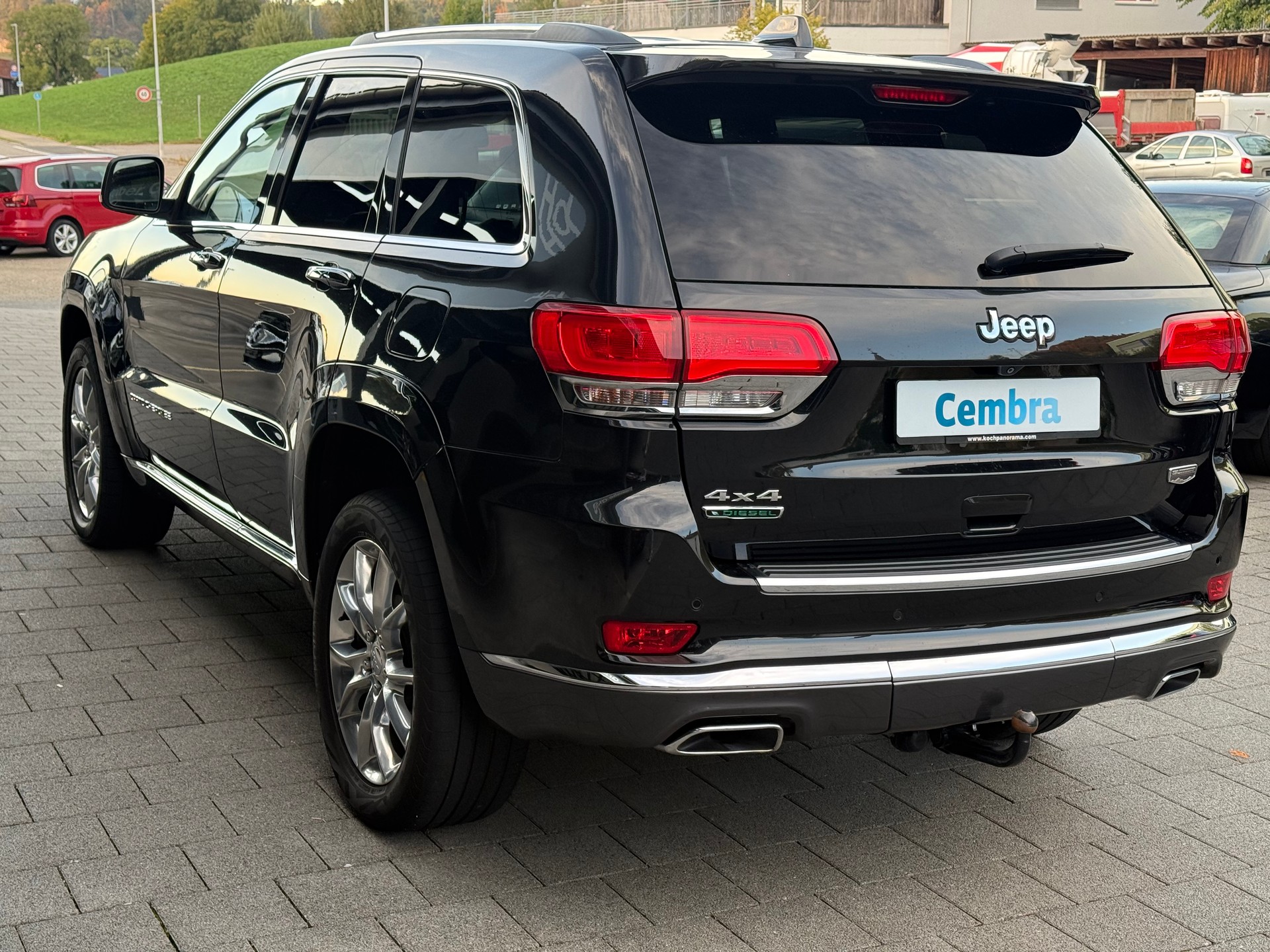 JEEP Grand Cherokee 3.0 CRD Summit Automatic-image-4