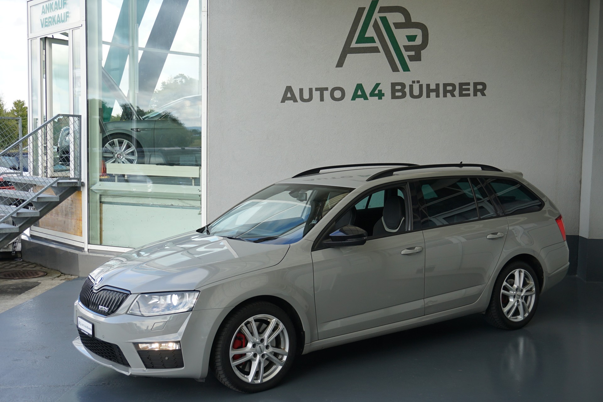 SKODA Octavia 2.0 TDI RS-image-3