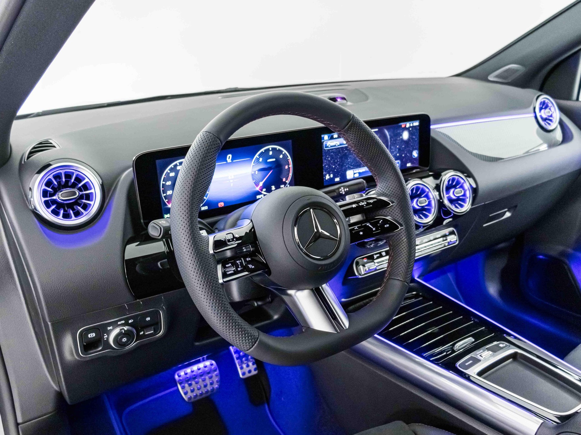 MERCEDES-BENZ GLA 220 d 4MATIC Swiss Star-image-8