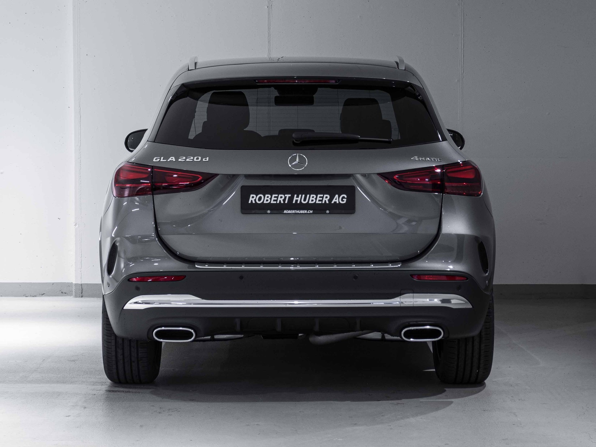 MERCEDES-BENZ GLA 220 d 4MATIC Swiss Star-image-5