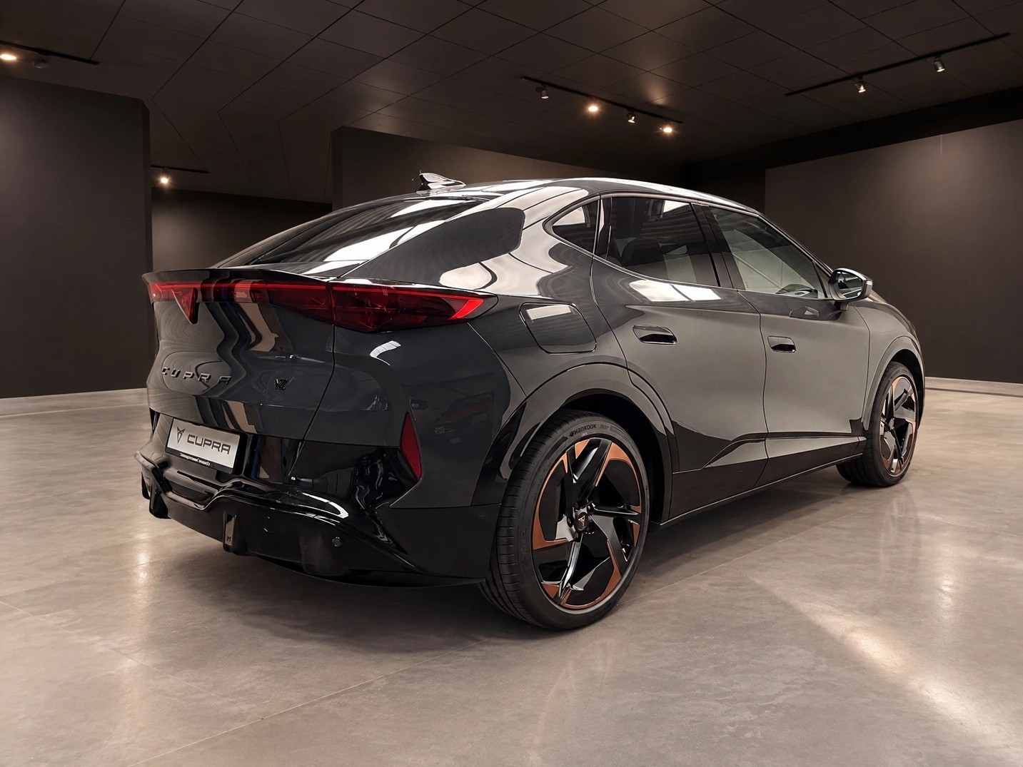 CUPRA Tavascan Type 9 77 kWh Adrenaline Prime Edition-image-3