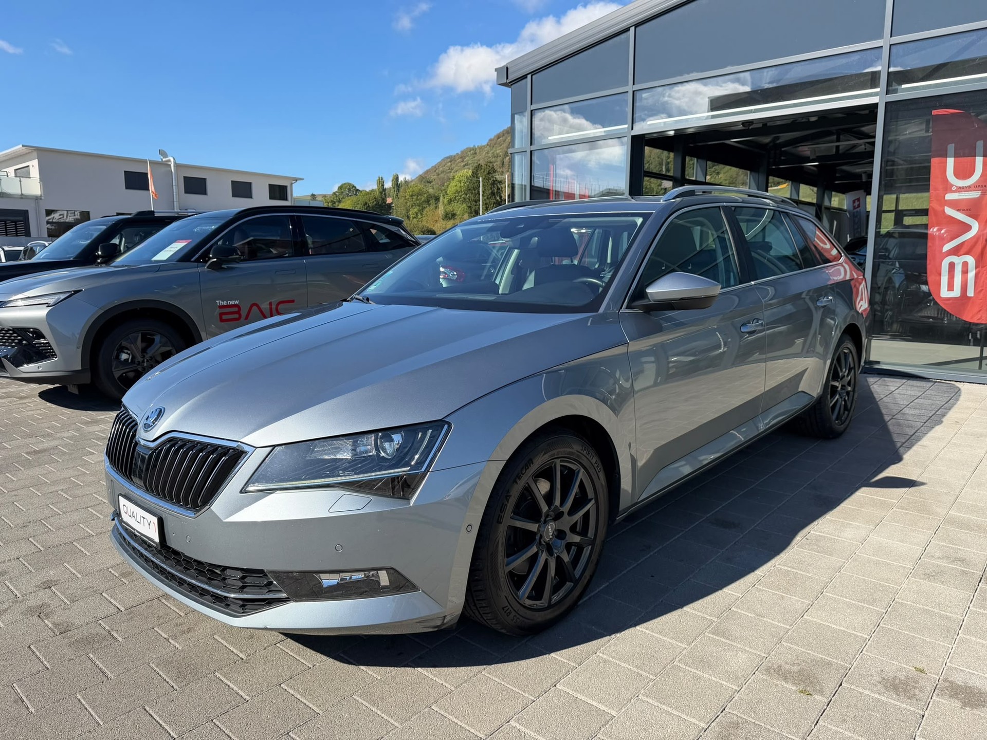 SKODA Superb Combi 2.0 TDi Style-showroom-element-1