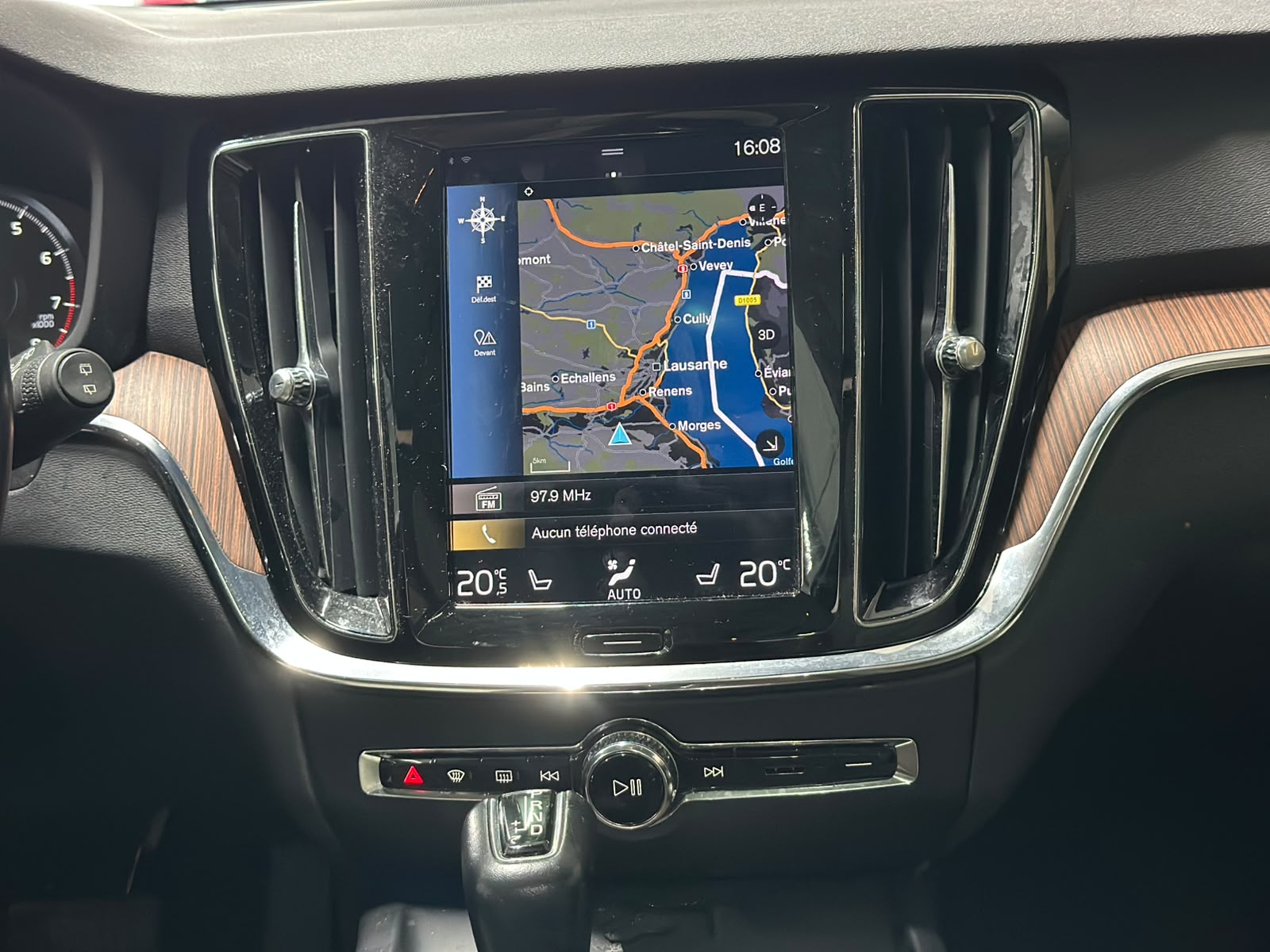 VOLVO V60 T6 AWD Momentum Geartronic-image-12