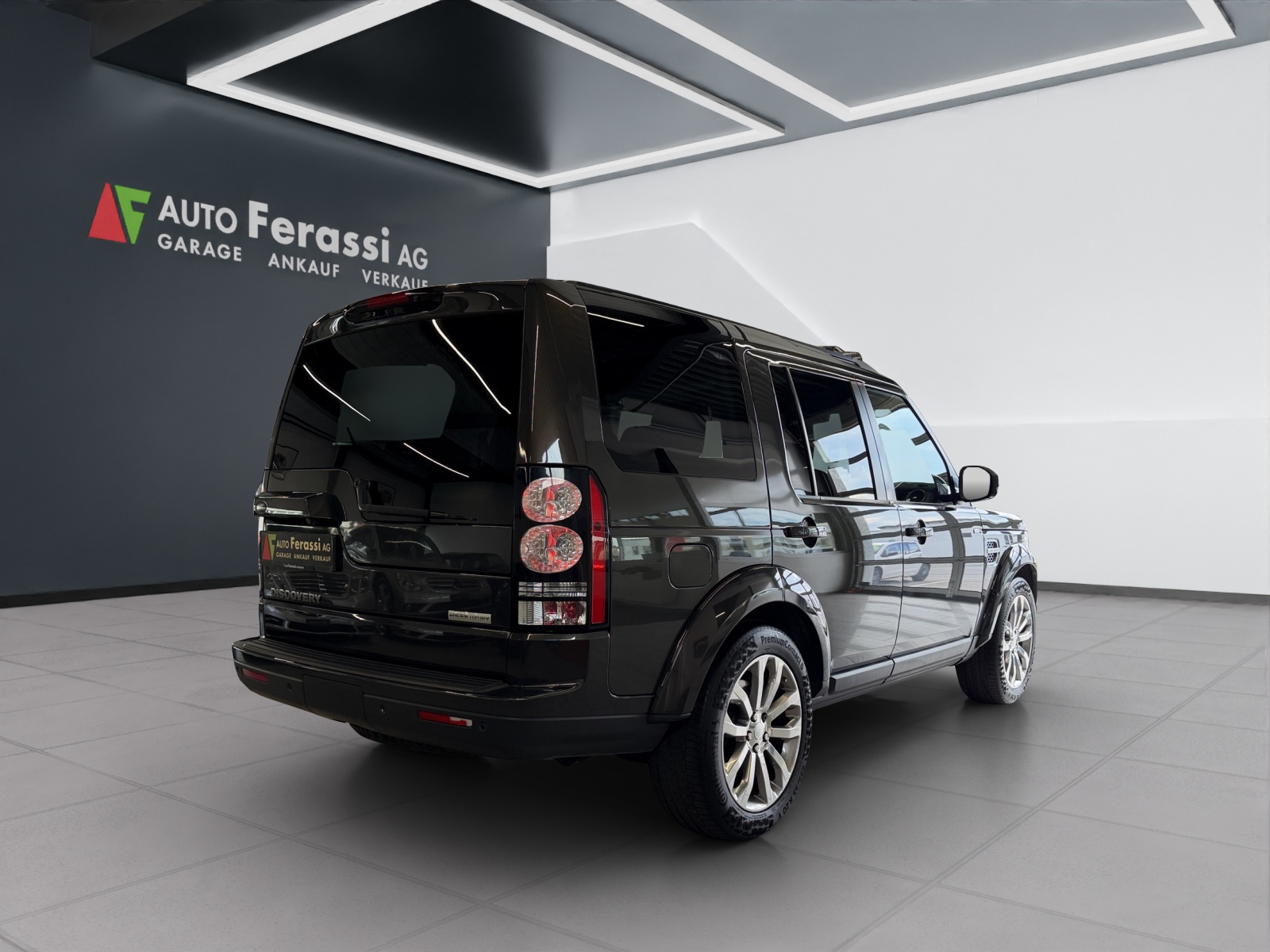 LAND ROVER Discovery 3.0 SDV6 HSE Luxury Automatic-image-5
