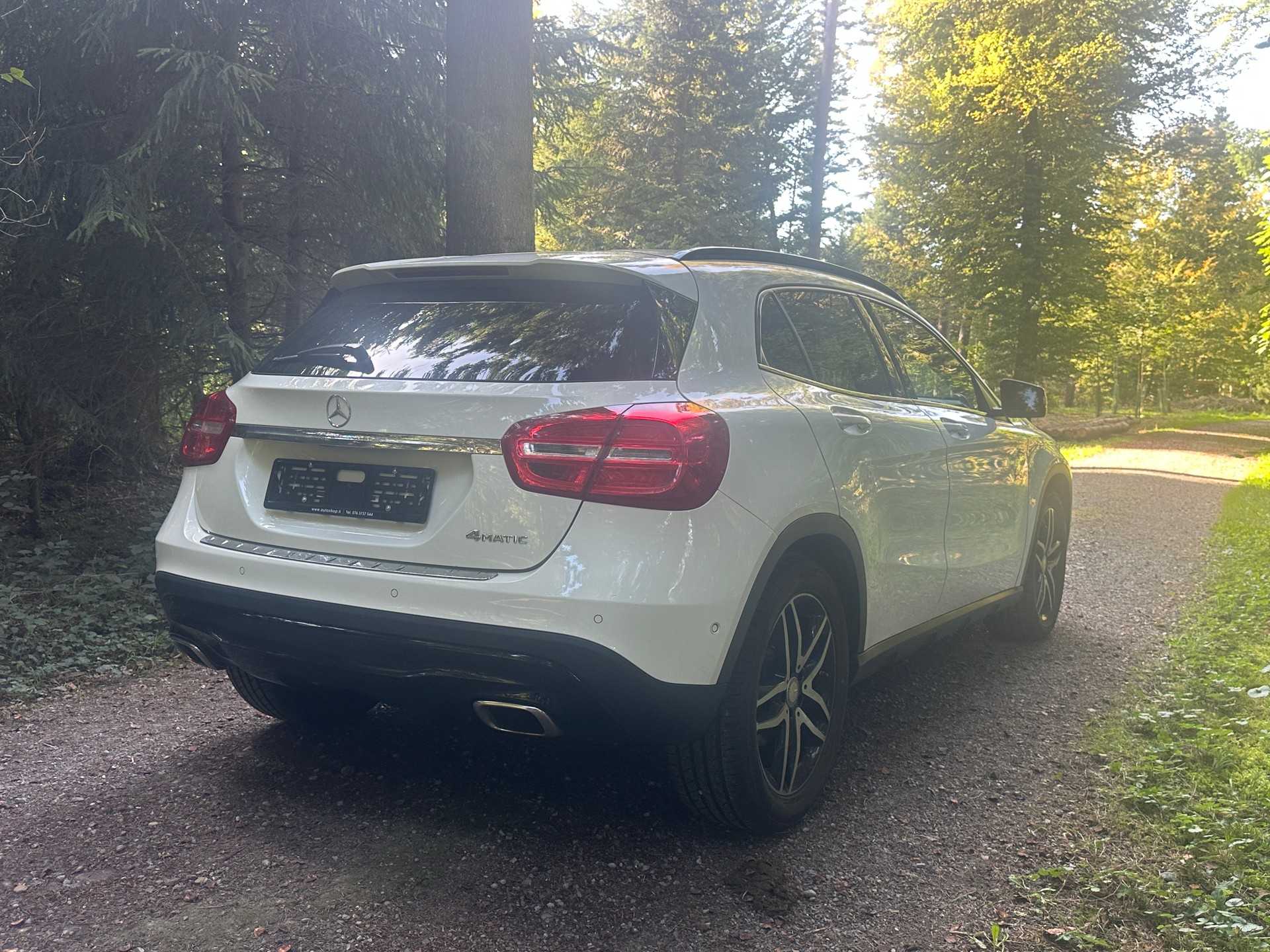 MERCEDES-BENZ GLA 200 CDI 4Matic 7G-DCT-image-4