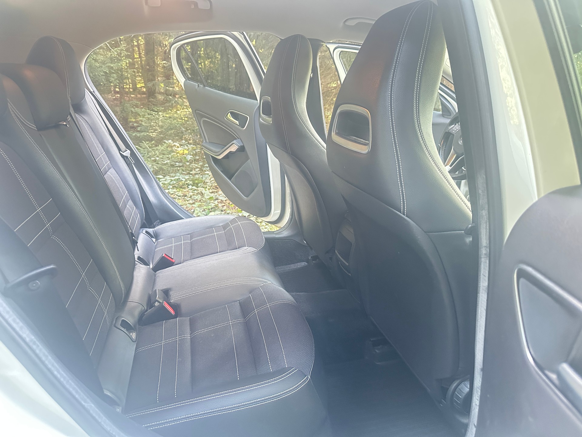 MERCEDES-BENZ GLA 200 CDI 4Matic 7G-DCT-image-8
