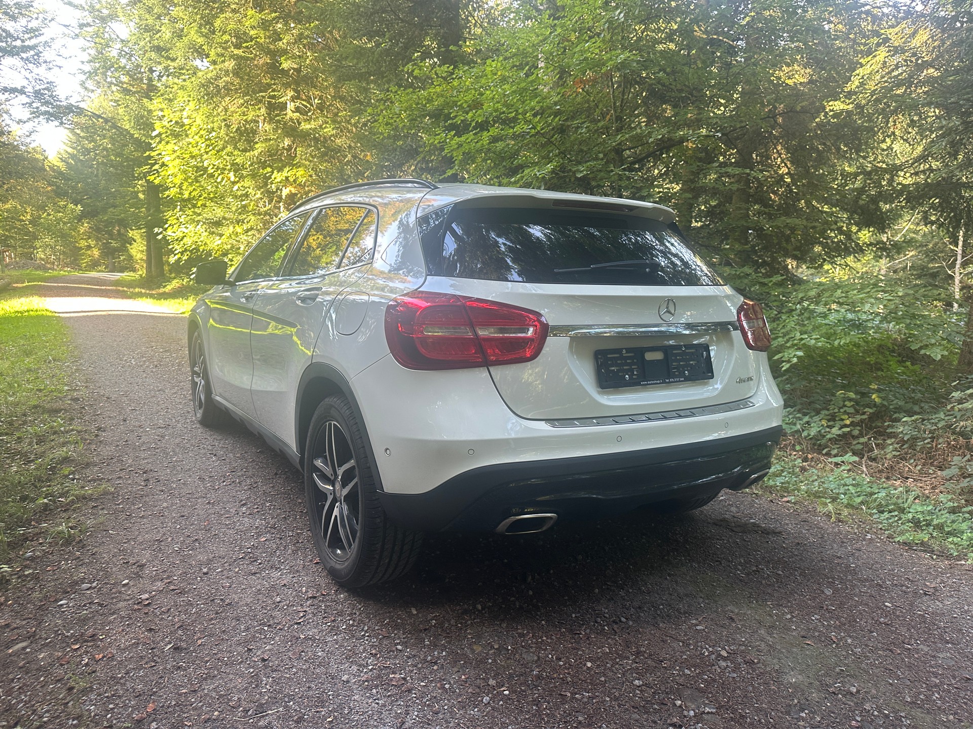 MERCEDES-BENZ GLA 200 CDI 4Matic 7G-DCT-image-3