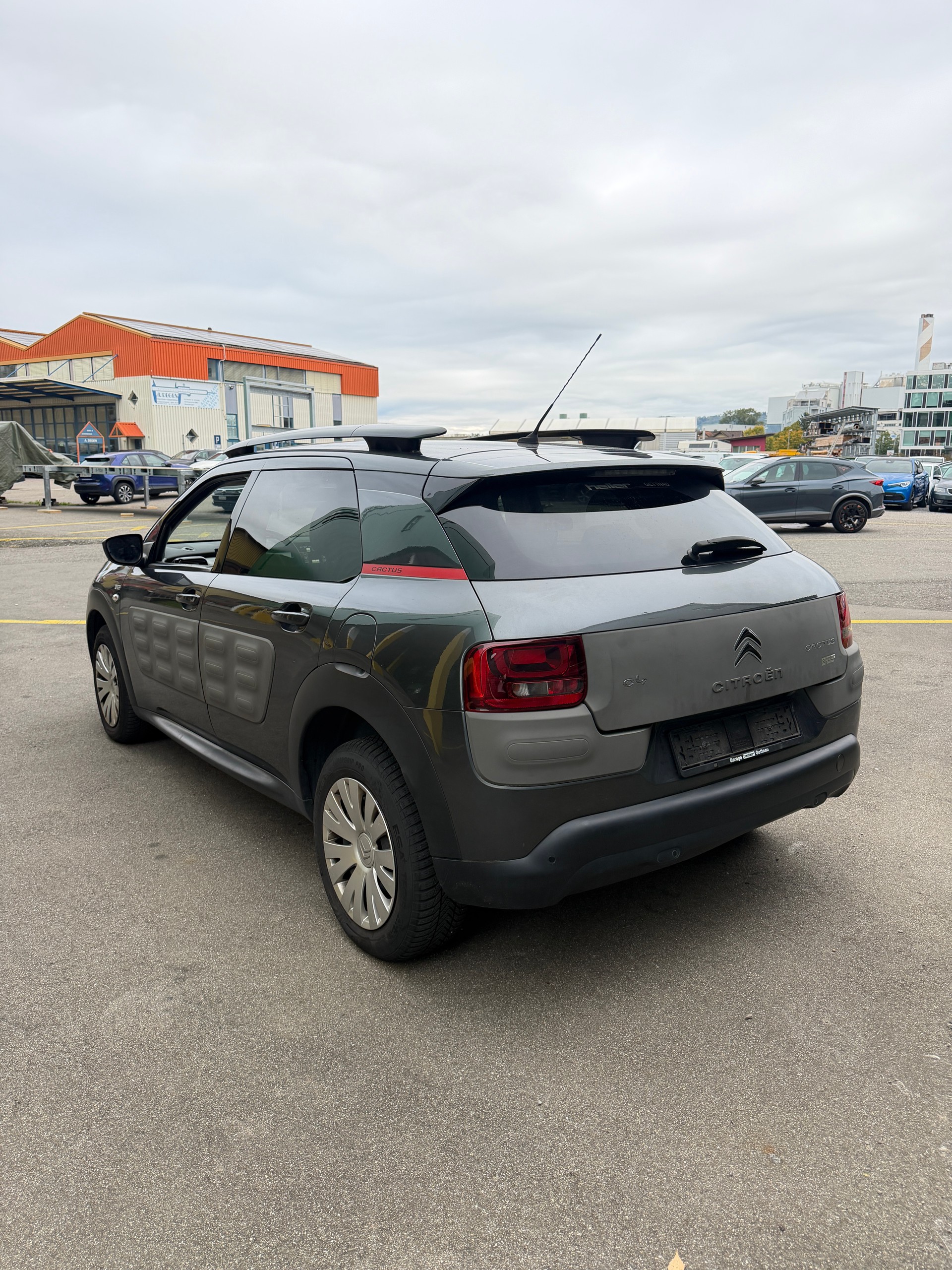 CITROEN C4 Cactus 1.6 e-HDi Feel ETG6-image-4