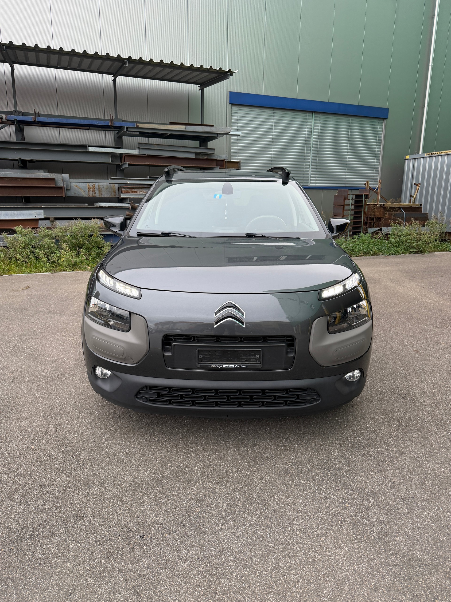 CITROEN C4 Cactus 1.6 e-HDi Feel ETG6-image-1