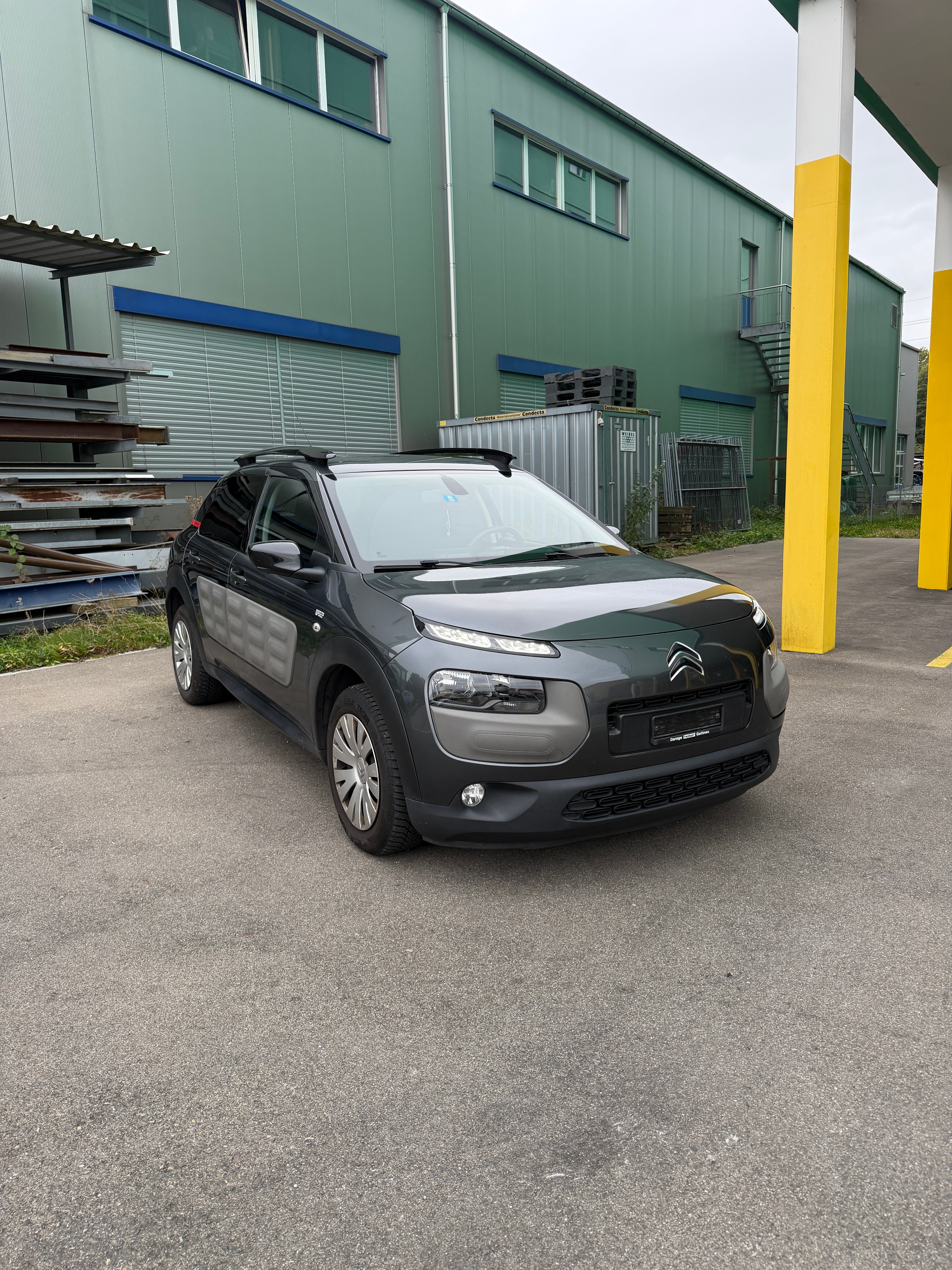 Car photo