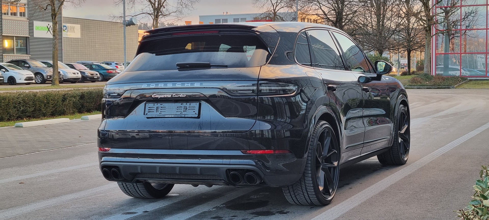 PORSCHE Cayenne Turbo-image-4