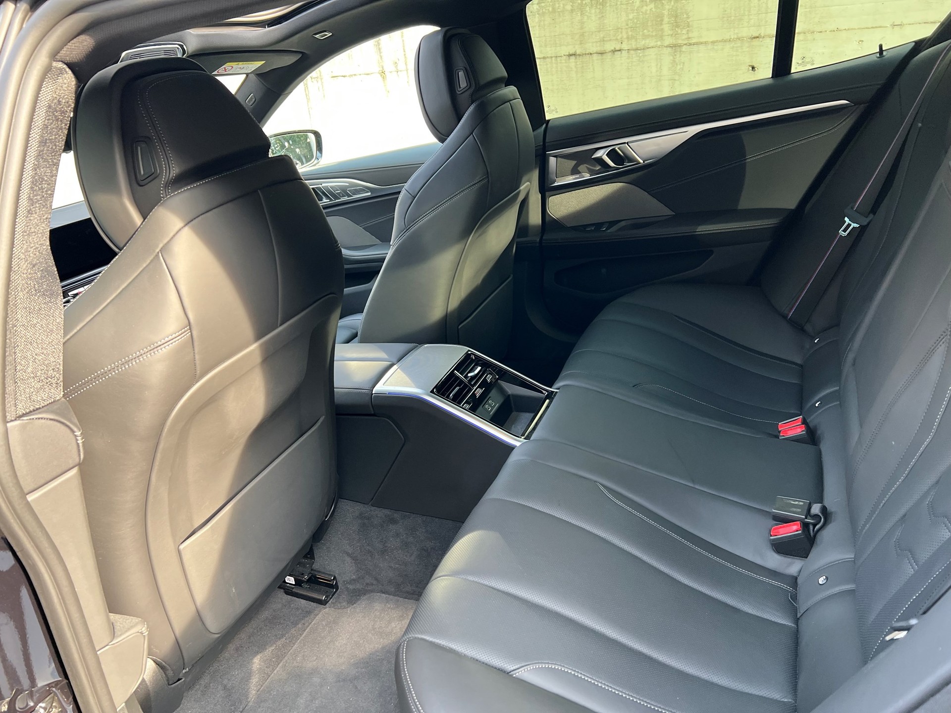 BMW 840d xDrive 48V M Sport Steptronic-image-7