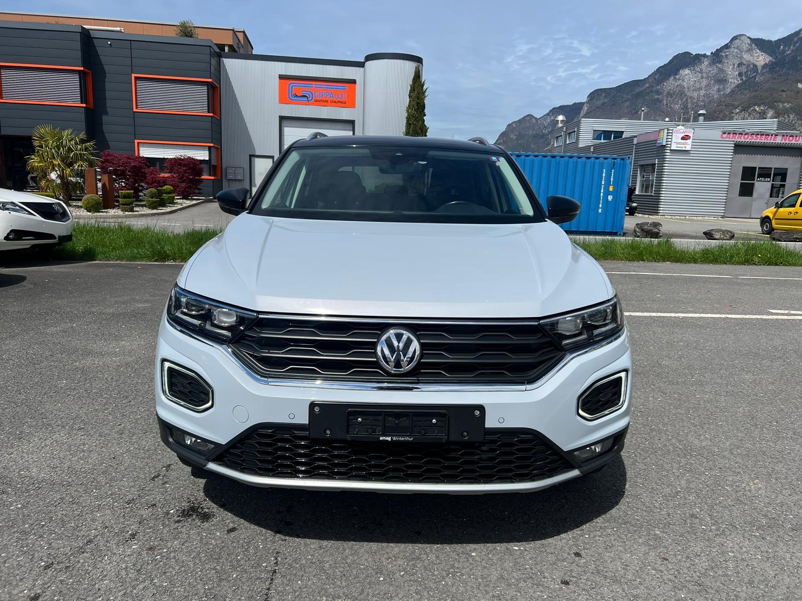 VW T-Roc 2.0 TSI Sport DSG 4Motion-image-2