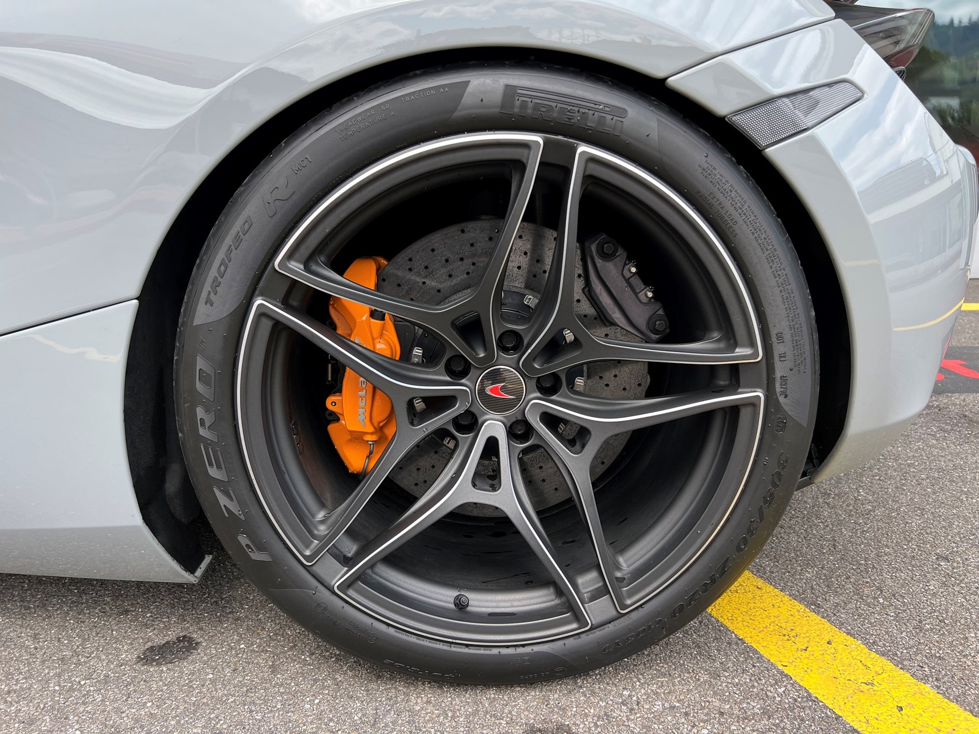 McLAREN 720S Coupé Performance 4.0 V8 SSG-image-18
