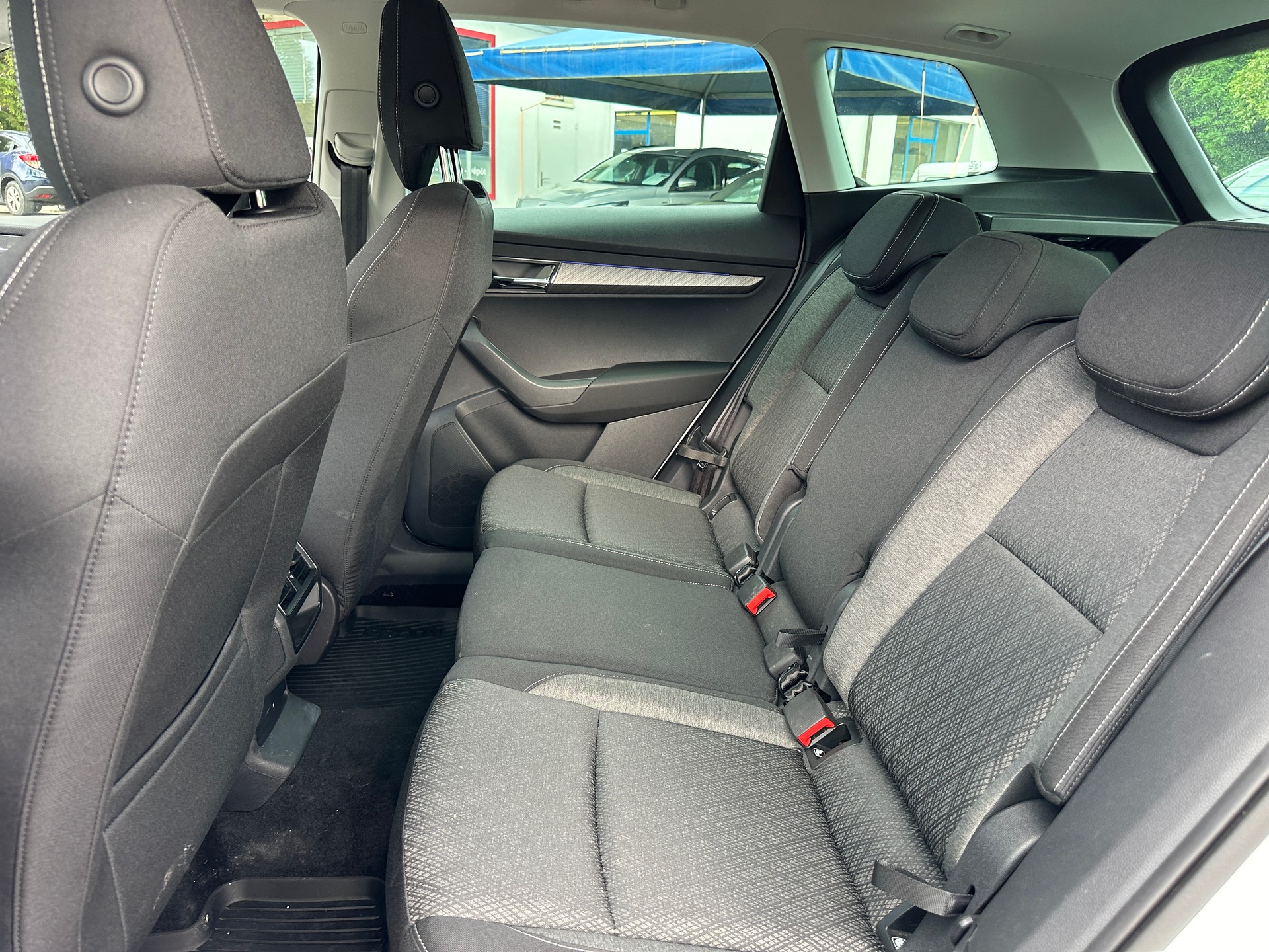 SKODA Karoq 1.5 TSI Style DSG-image-14