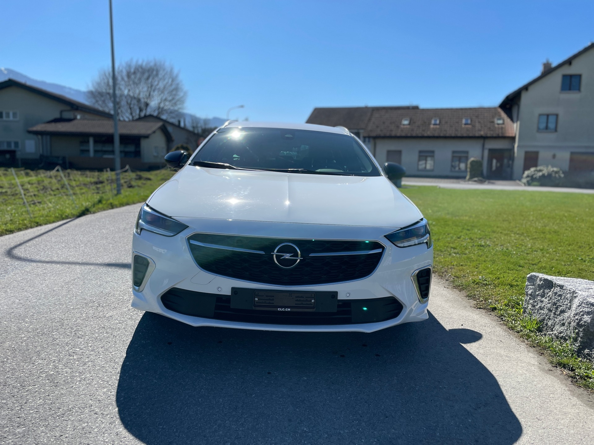 OPEL Insignia 2.0 T Sports Tourer GSi Automatic-image-1