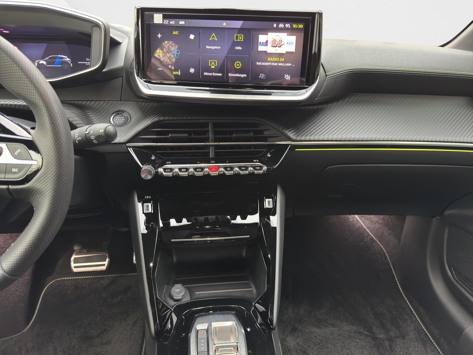 PEUGEOT 208 GT 1.2 Hybrid 145-image-12