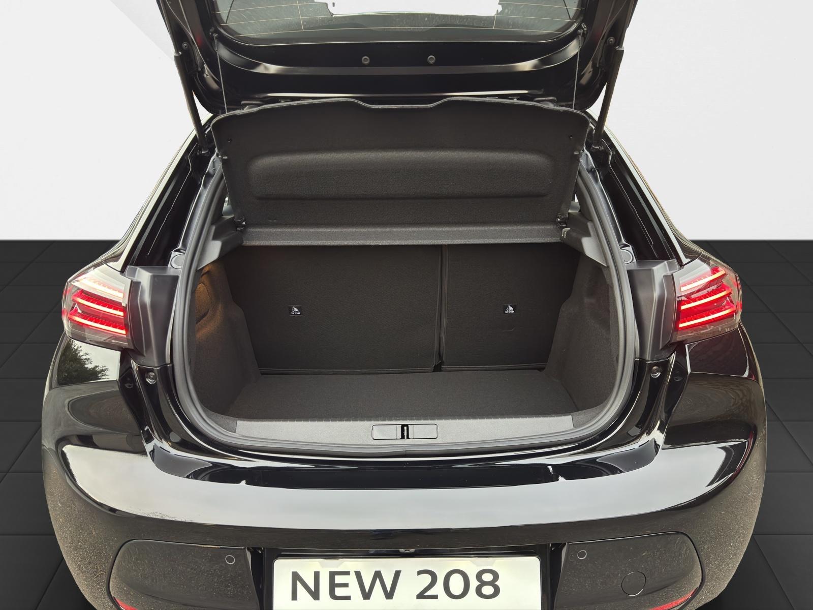 PEUGEOT 208 GT 1.2 Hybrid 145-image-15