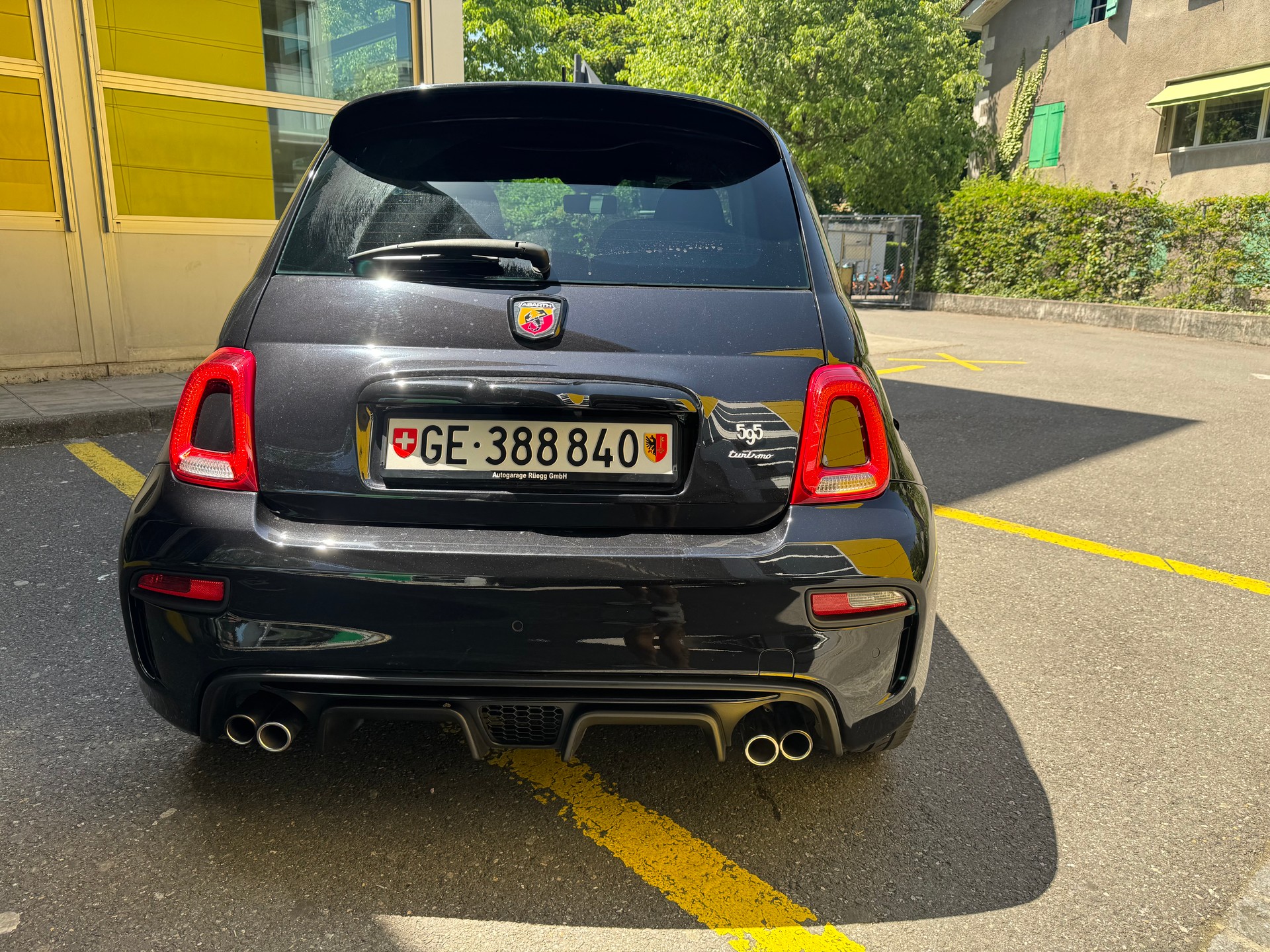 FIAT 595 1.4 16V Turbo Abarth Turismo-image-3