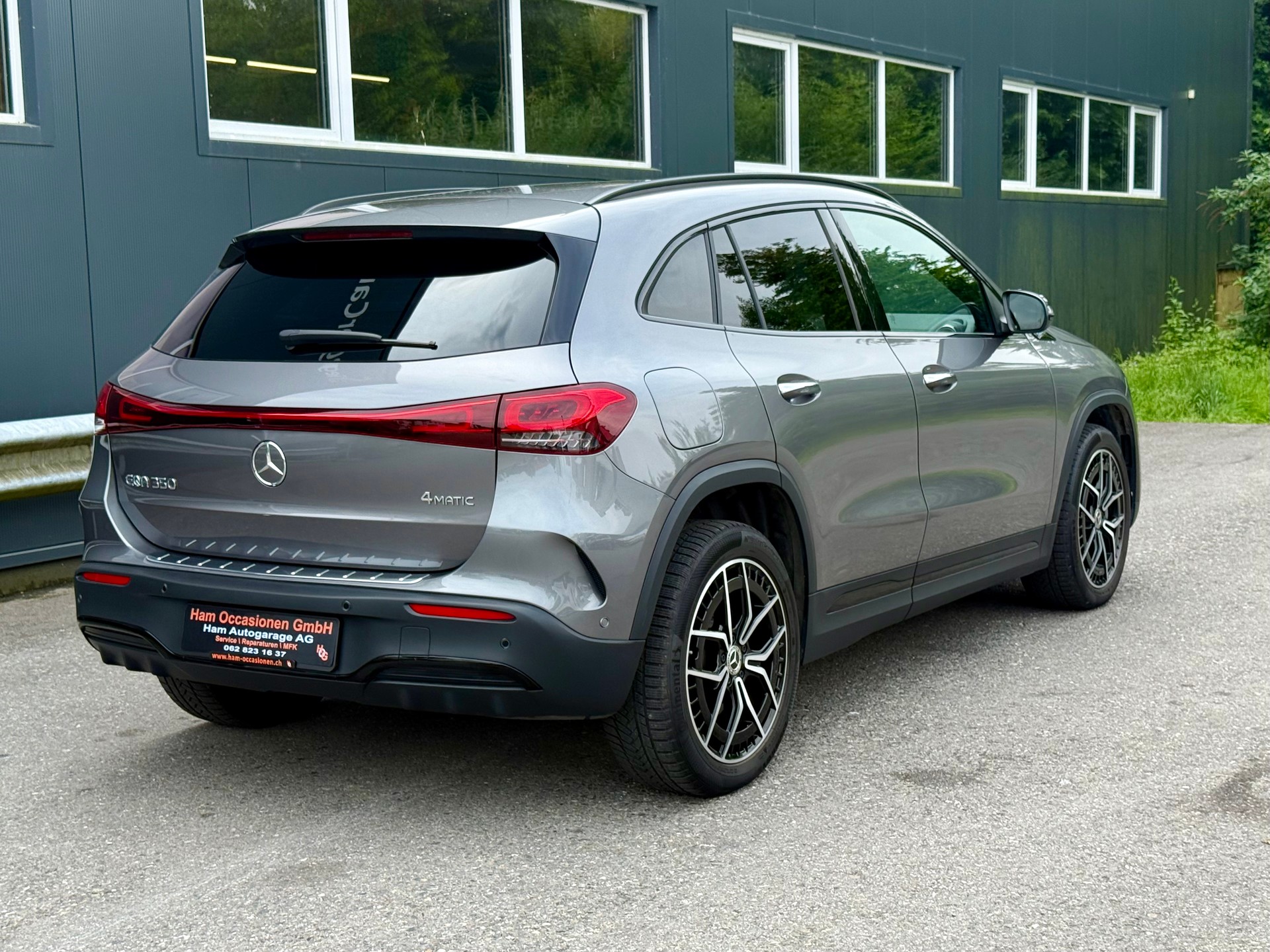 MERCEDES-BENZ EQA 350 AMG Line 4Matic-image-3