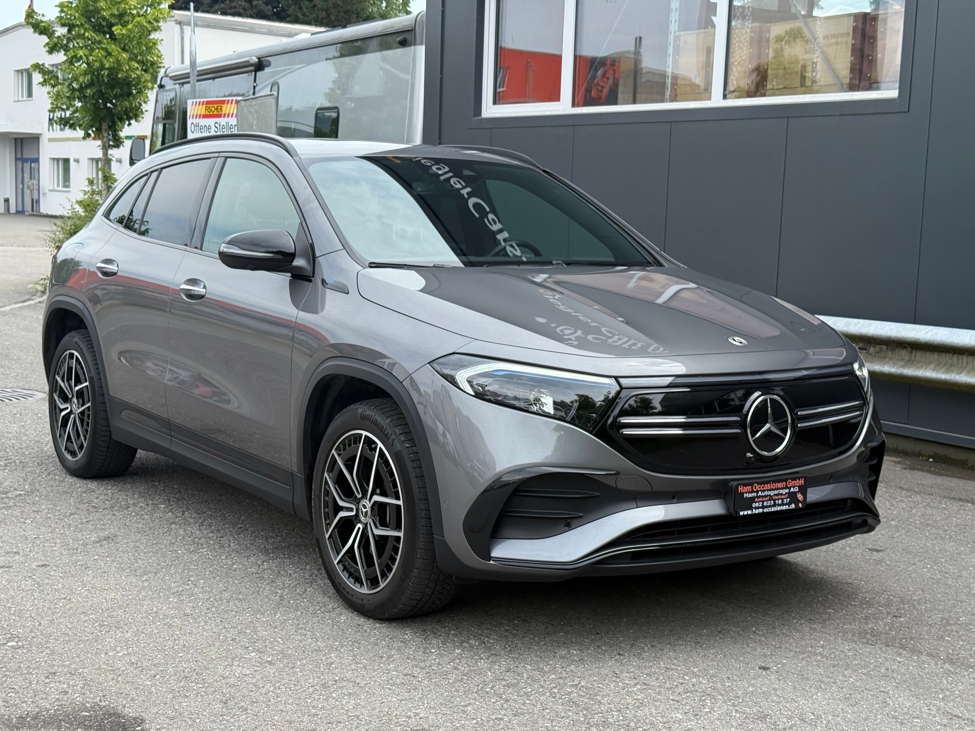 MERCEDES-BENZ EQA 350 AMG Line 4Matic-image-5