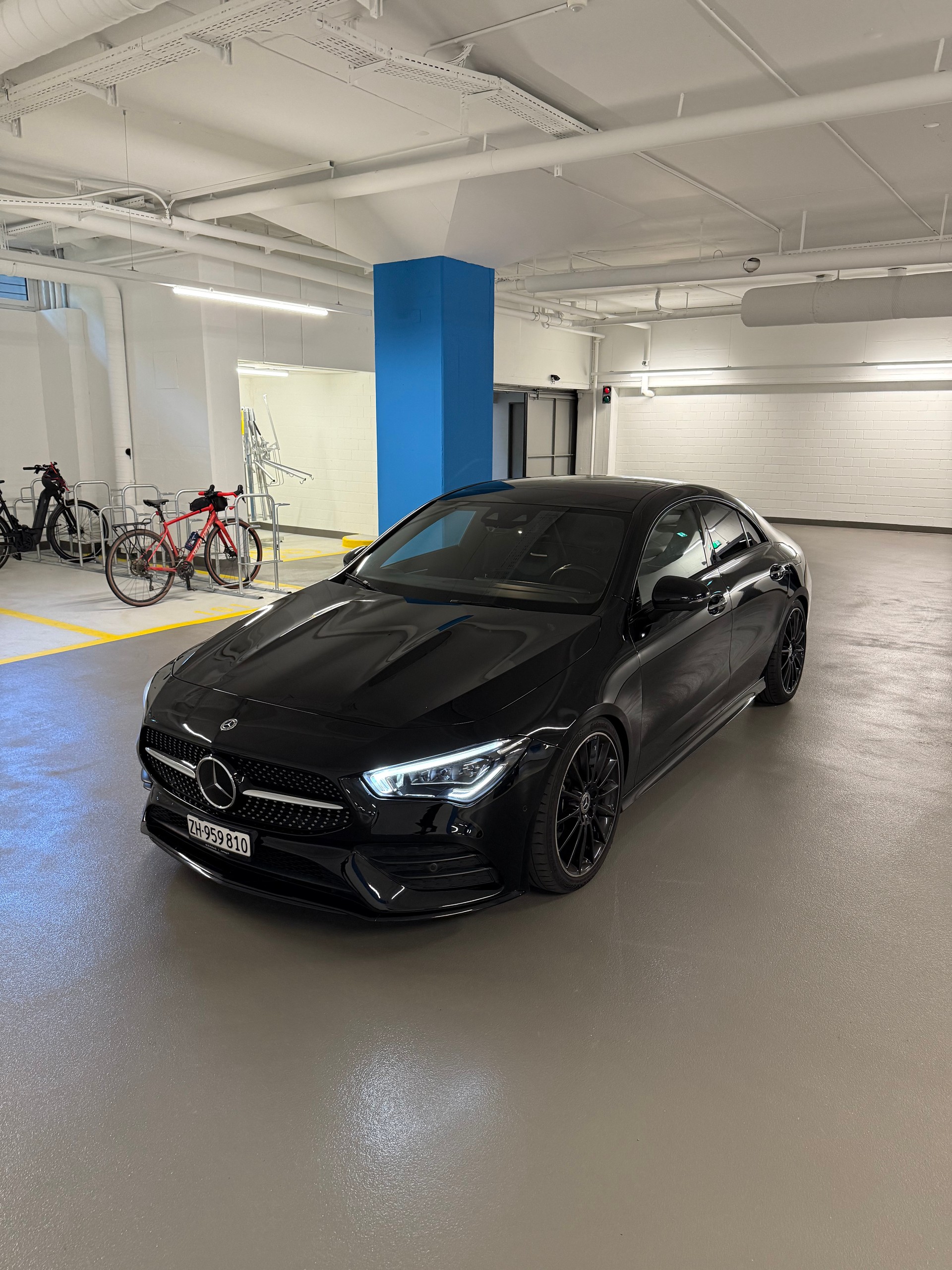MERCEDES-BENZ CLA 220 d 4Matic AMG Line 8G-DCT-image-0