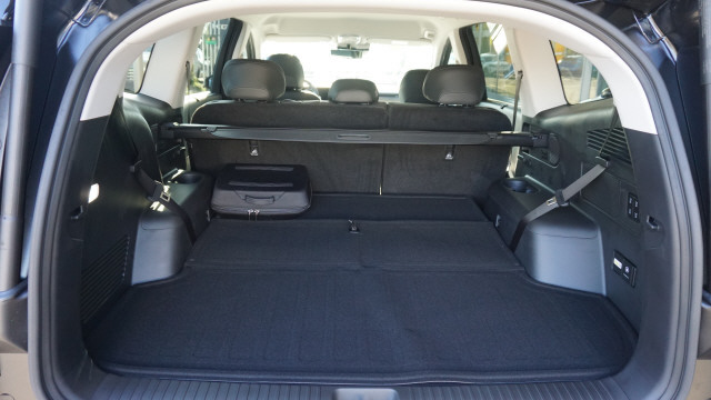 HYUNDAI Ioniq 9 110kWh Vertex 4WD-image-7