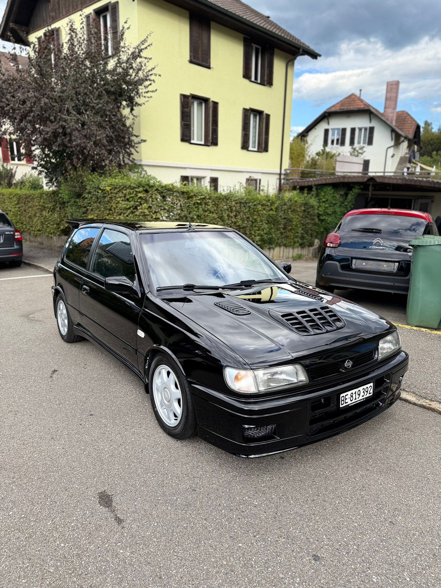 Car photo